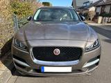 Jaguar F-Pace 20d AWD * TOP AUSSTATTUNG * SCHECKHEFT * - Jaguar F-Pace in Bonn