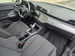 AUDI Q3 35 TFSI 150PS LED Virtual Spurhalteassistent