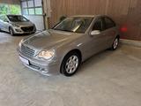 Mercedes-Benz C 180 C Limousine C 180 Kompressor - Mercedes-Benz C 180 aus 2006: Kompressor