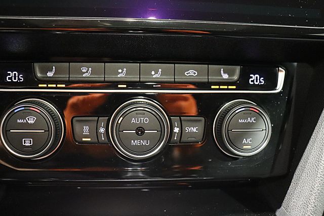 Arteon R-Line 2.0 TDI 190PS 4M STANDHZ PANO LED