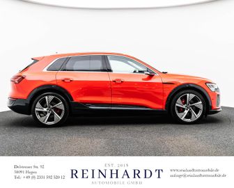 Audi Q8 e-tron - 8