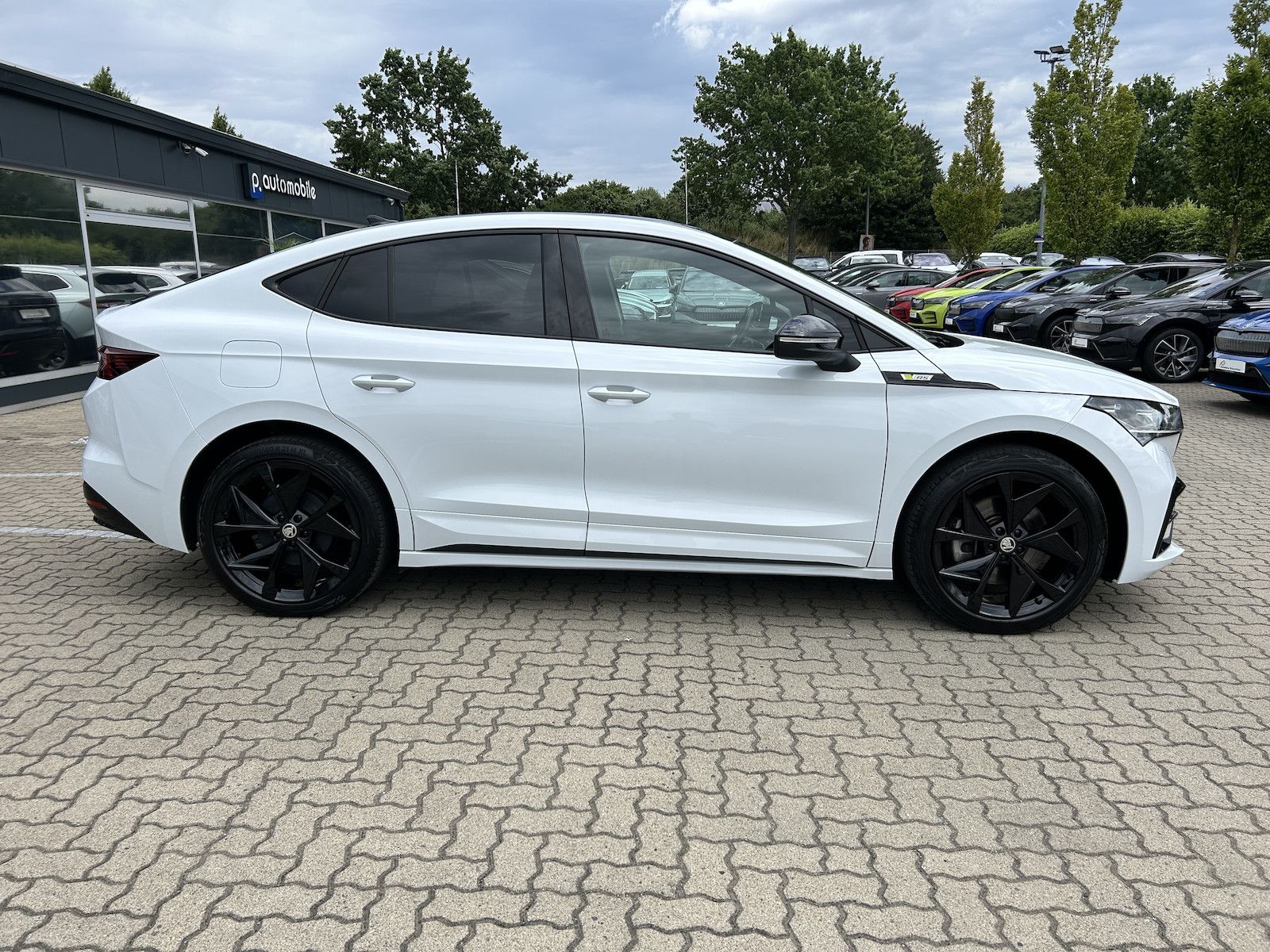 Skoda Enyaq RS 4x4 Lounge WÄRMEPUMPE CANTON 82kWh AHK foto 16