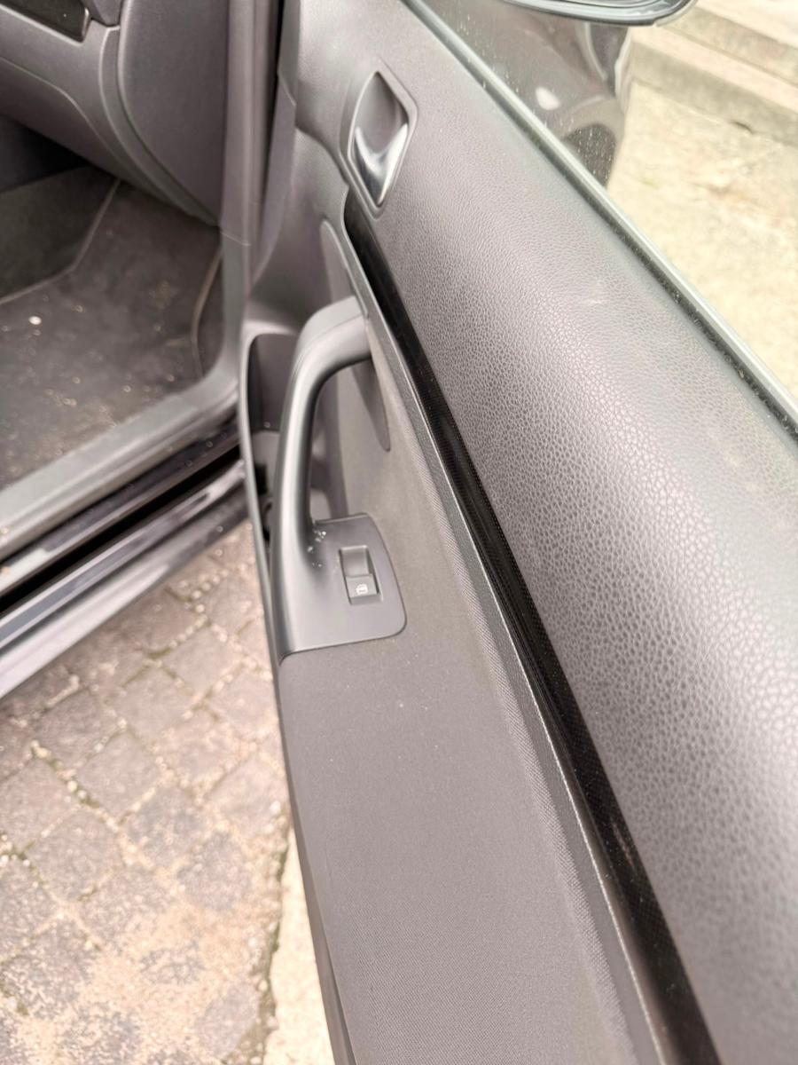 Volkswagen Golf 2010 — photo 10