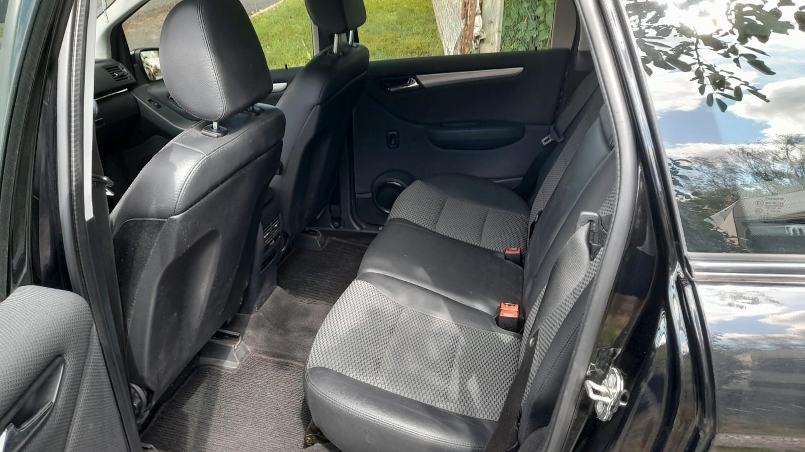 Mercedes-Benz B200 2009 — photo 9
