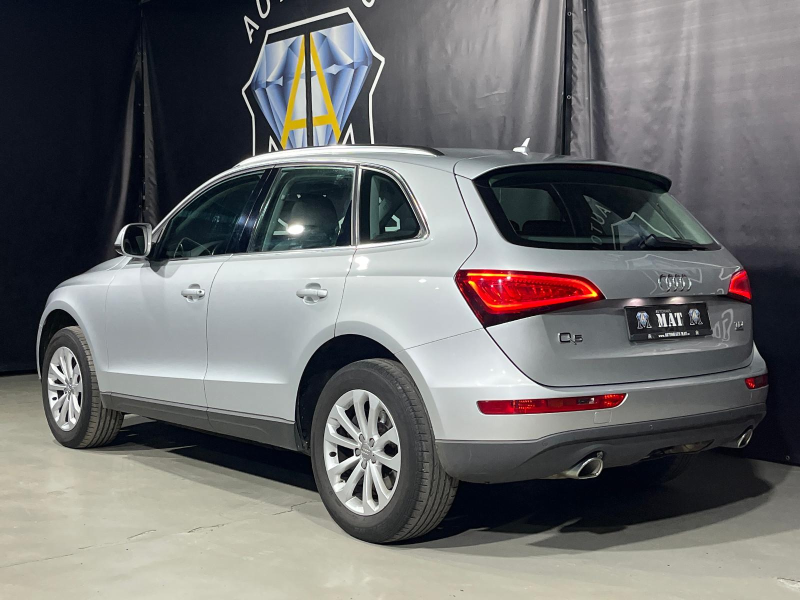 Audi Q5 3.0 TDI QUATTRO XENON NAVI LEDER 8 X ALU