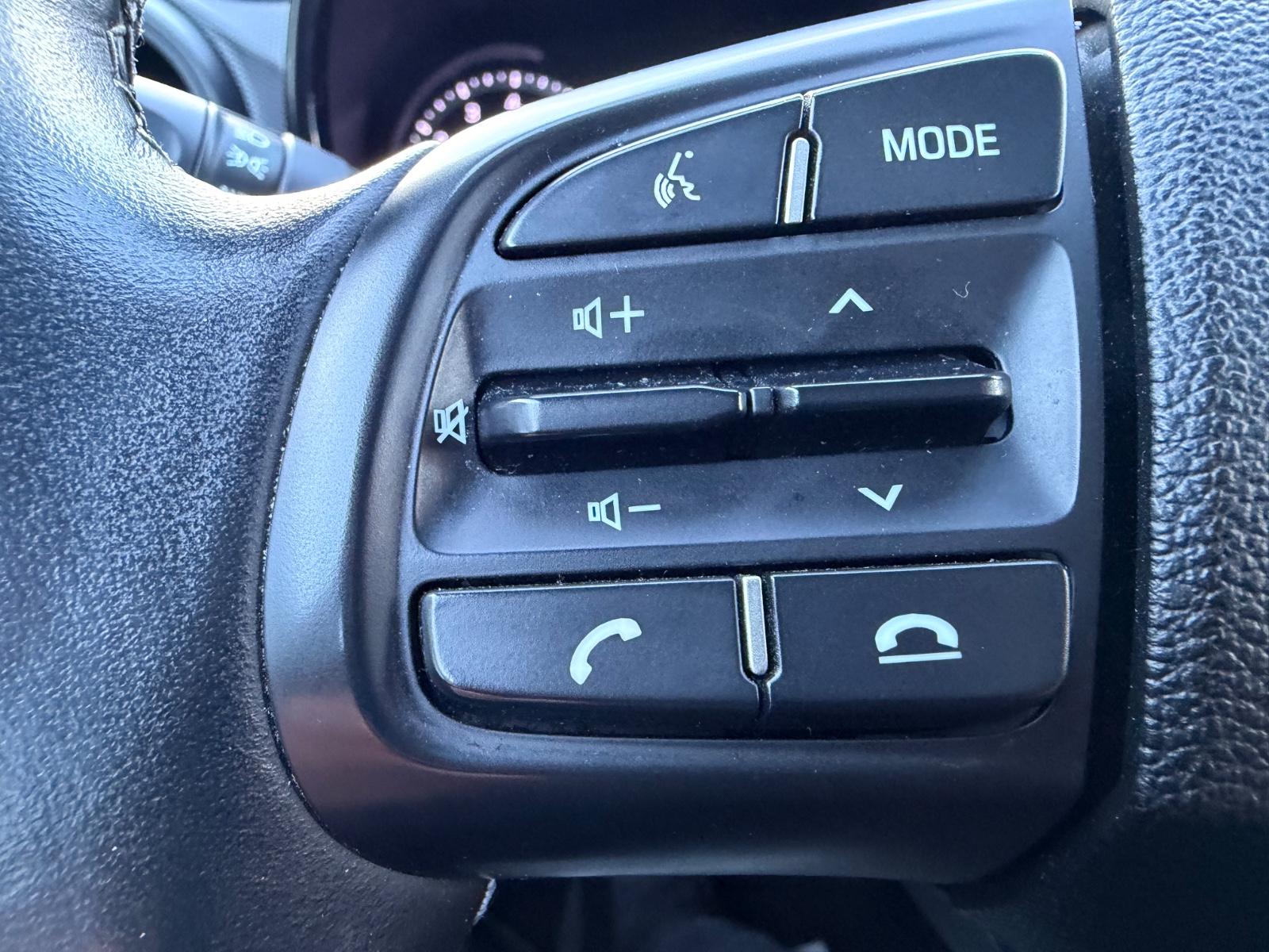Hyundai i10 1.0 Connect & Go/Apple CarPlay-NAVI/KAMERA