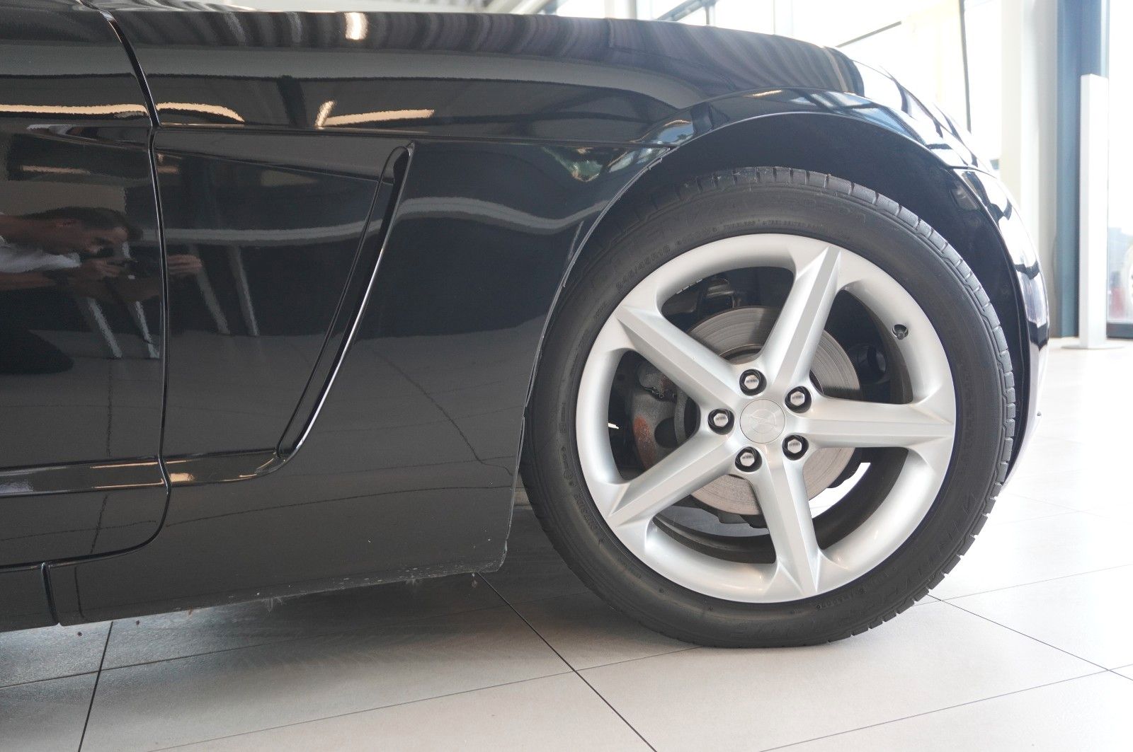 Fahrzeugabbildung Opel GT 2.0T ROADSTER SPORT LEDER/TEMP./KLIMA/1.Hand