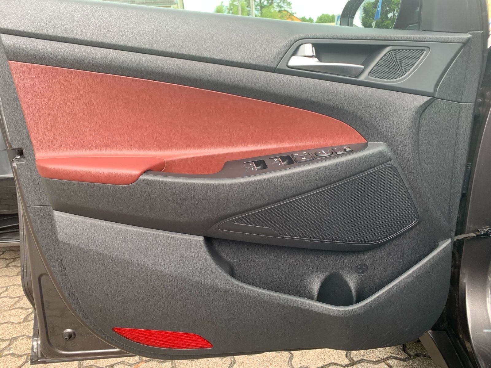 Fahrzeugabbildung Hyundai TUCSON 1.6 Turbo 7-DCT Premium 4WD Leder Pan.Dac