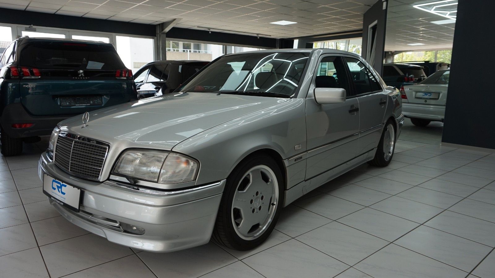 Fahrzeugabbildung Mercedes-Benz C 36 AMG aus deutscher Sammlung.