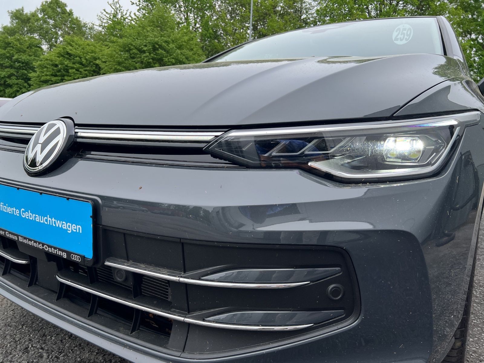 Golf VIII Style 1.5 eTSI DSG AHK*Navi*LED*Pano