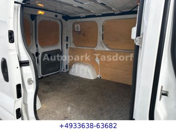 Renault Trafic - 12