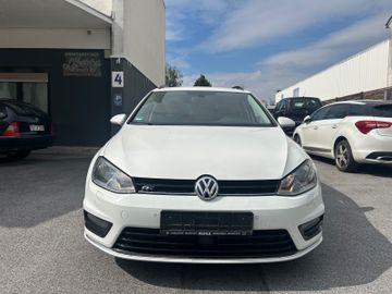 Volkswagen Golf - 2