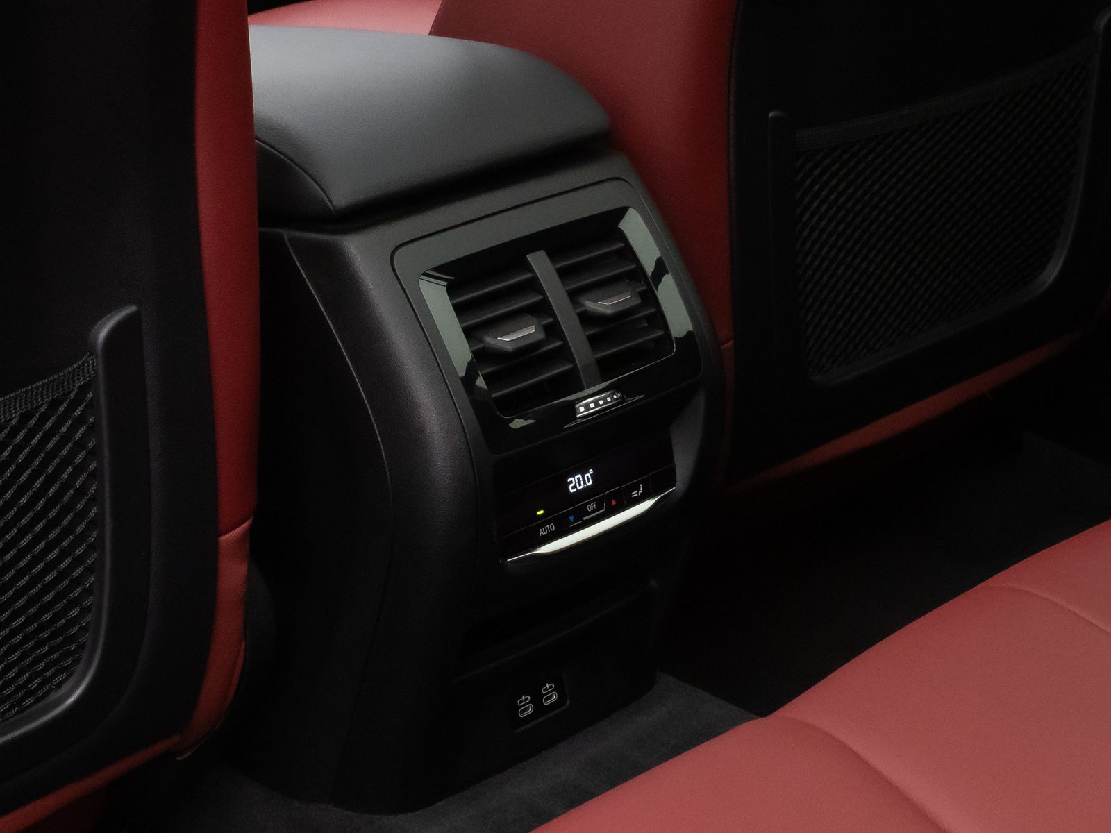 Fahrzeugabbildung BMW X3 M40d Kamera Laser Panorama HUD DAB HiFi AHK