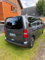 Opel Zafira Life Electric eLife  - : Van, Electric