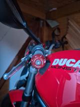 Ducati Monster 696 - DUCATI MONSTER 696