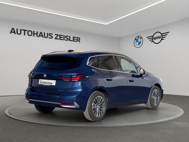 Foto Nummer 2: BMW 220d Active Tourer