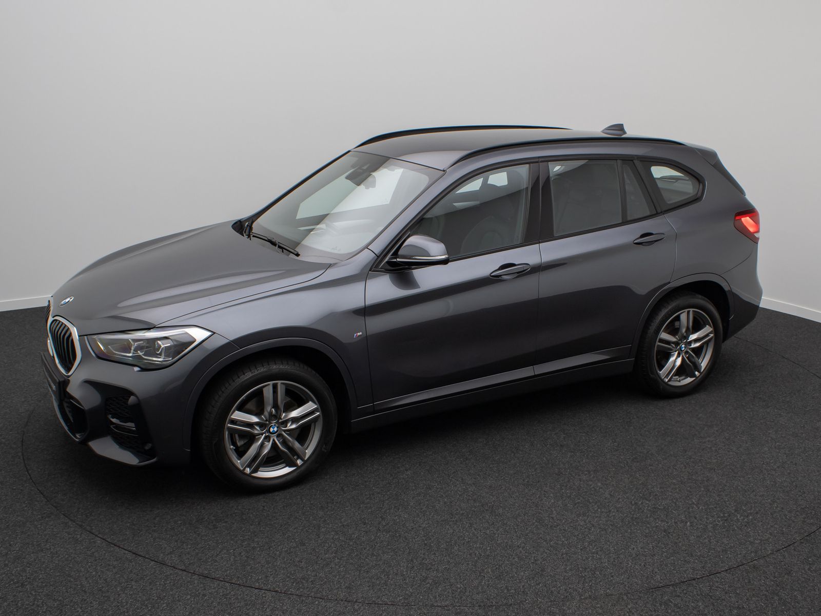 Fahrzeugabbildung BMW X1 sD20d M Sport NaviPlu HUD DAB Alarm Leder 18"