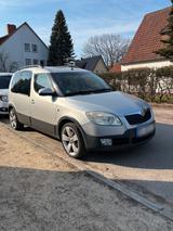 Skoda Roomster 1.6 Scoute TÜV 02.27 - Skoda Roomster Scout mit Benzin-Antrieb