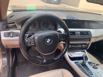 BMW 520 - 11