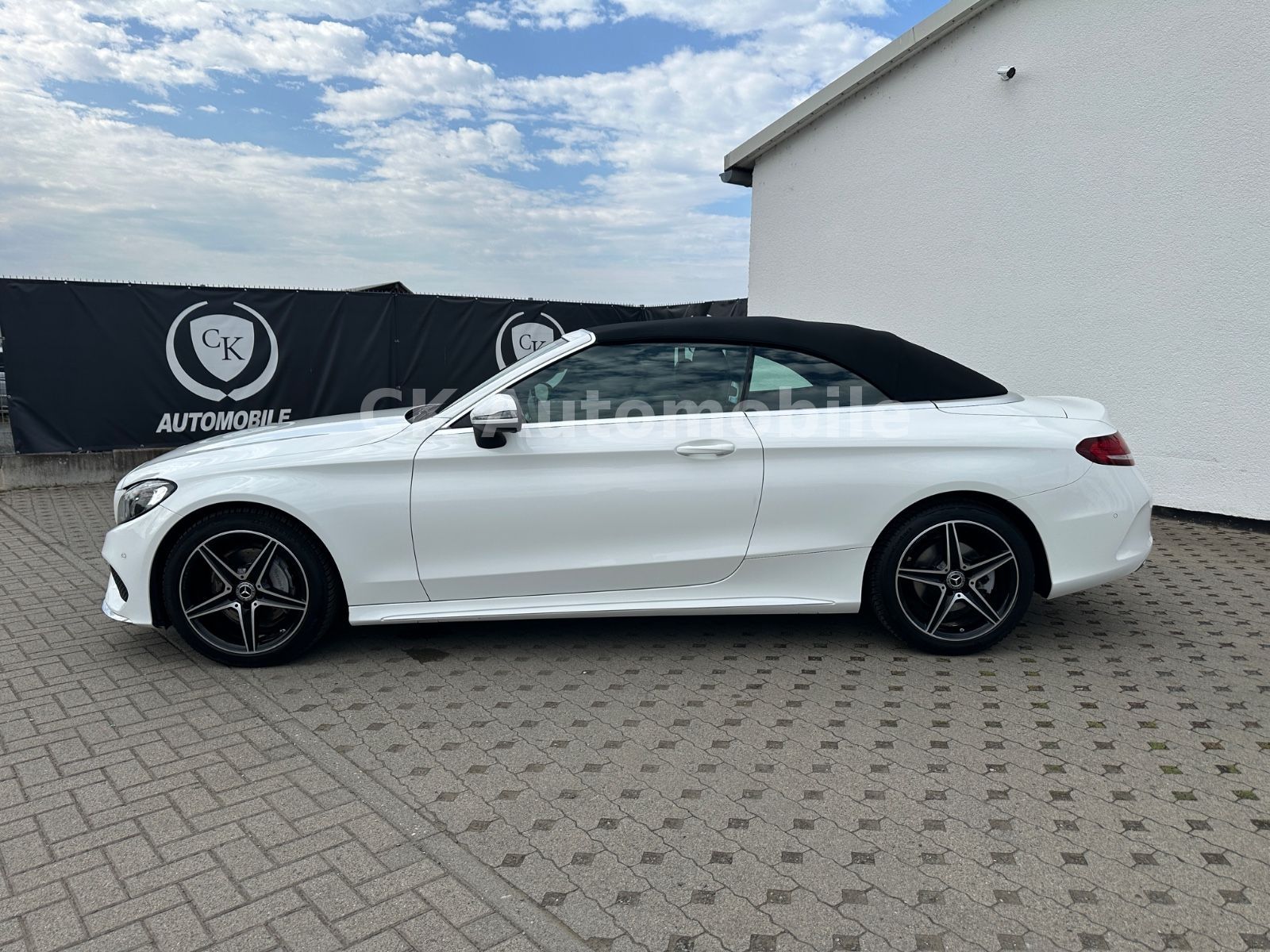 Fahrzeugabbildung Mercedes-Benz C200 Cabrio AMG-Line/Navi/ILS LED/Tempomat