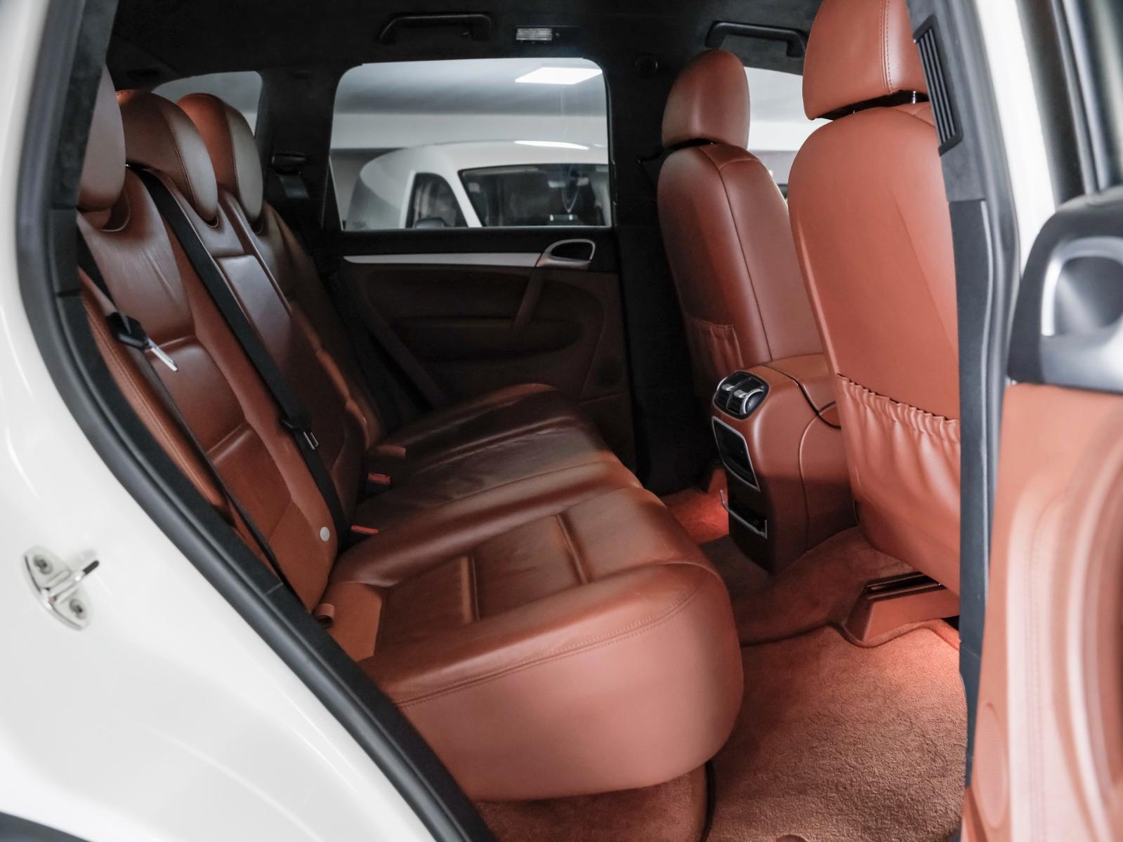 Porsche Cayenne Turbo TECHART *KAMERA-BiXENON-BOSE-MEMOR