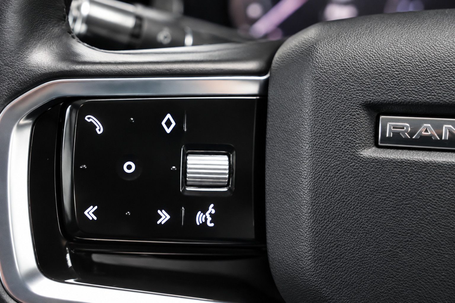 Fahrzeugabbildung Land Rover Range Rover Evoque S /KAMERA/CAR-PLAY/L-HEIZUNG