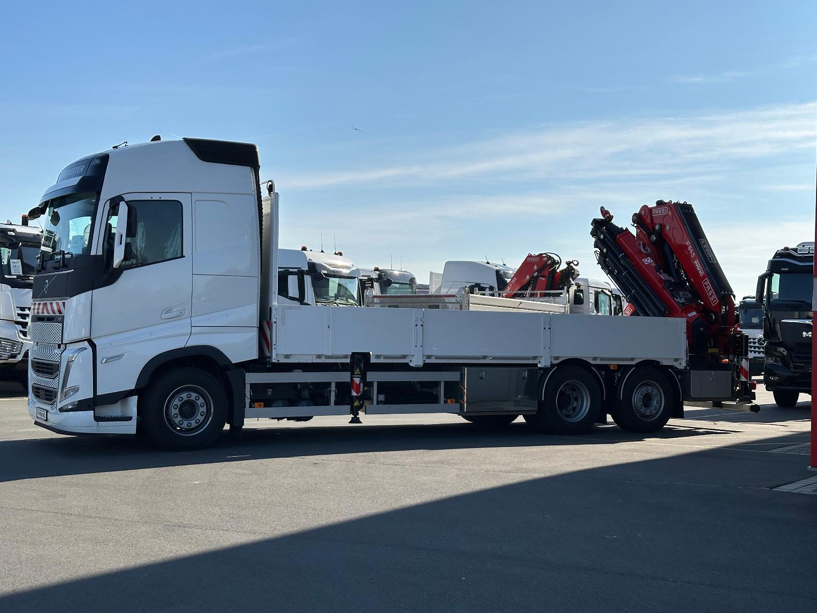 Volvo FH 500 6x2 Container-Pritsche/FASSI 545RA.2.28