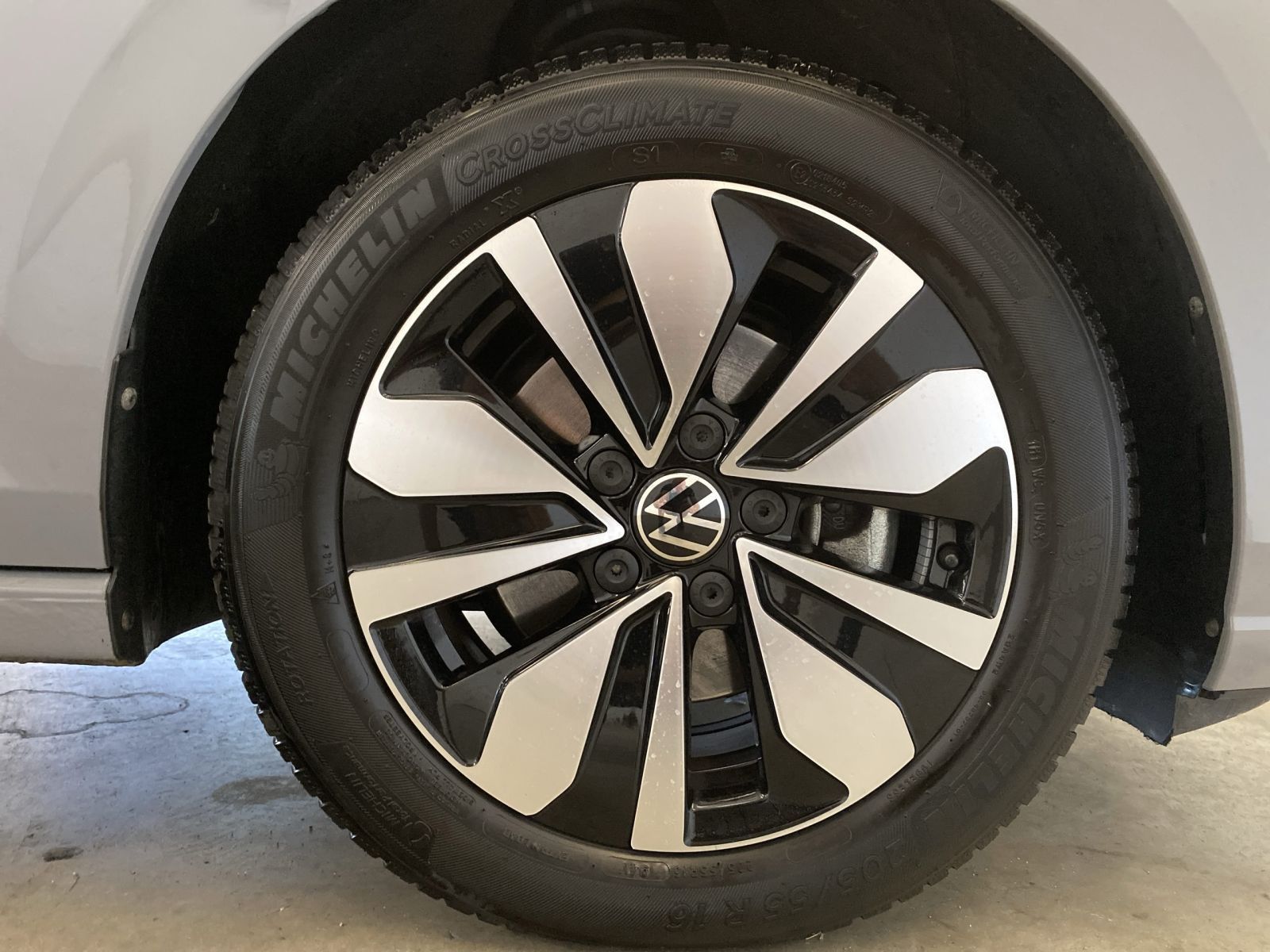 Volkswagen Golf VIII 2.0 TDI Goal ACC DSG Navi APP foto 4