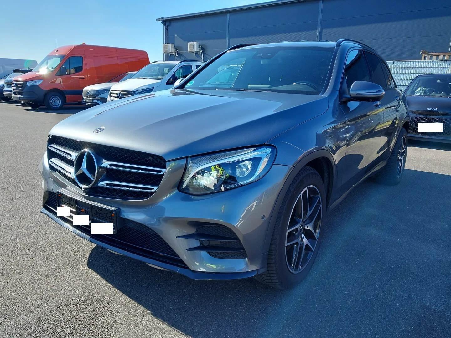 Mercedes-Benz GLC 220 d 4M AMG-LINE AHK NAV LM 19 RFK 360° LED