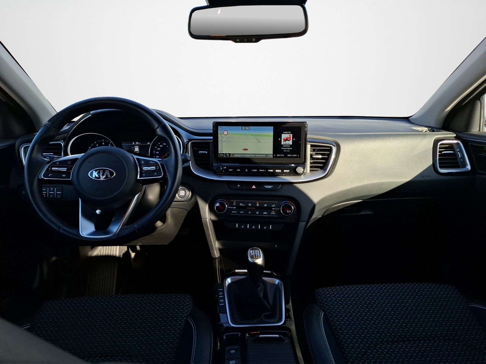 KIA XCeed 1.6 T-GDI Spirit KLIMA / NAVI / SITZHEIZUN - Image 10
