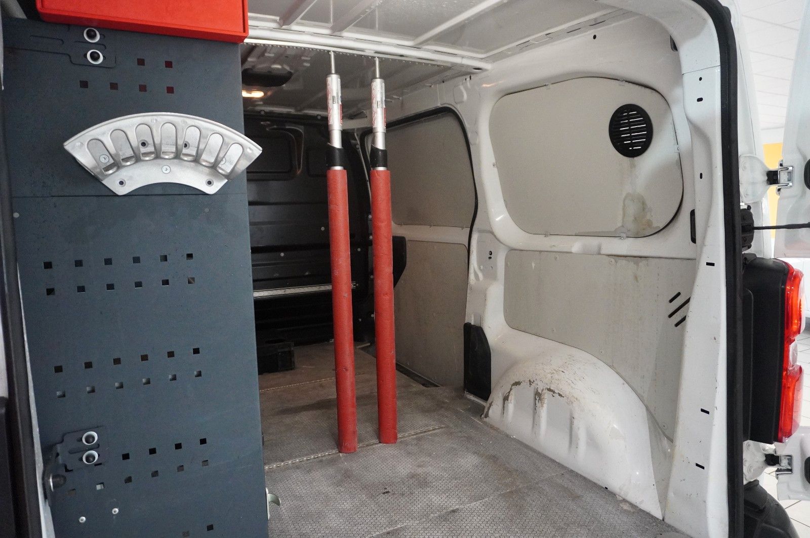 Fahrzeugabbildung Opel Vivaro Kasten M 1.5D EDIT WÜRTH NAVI/KAMERA/TEMP