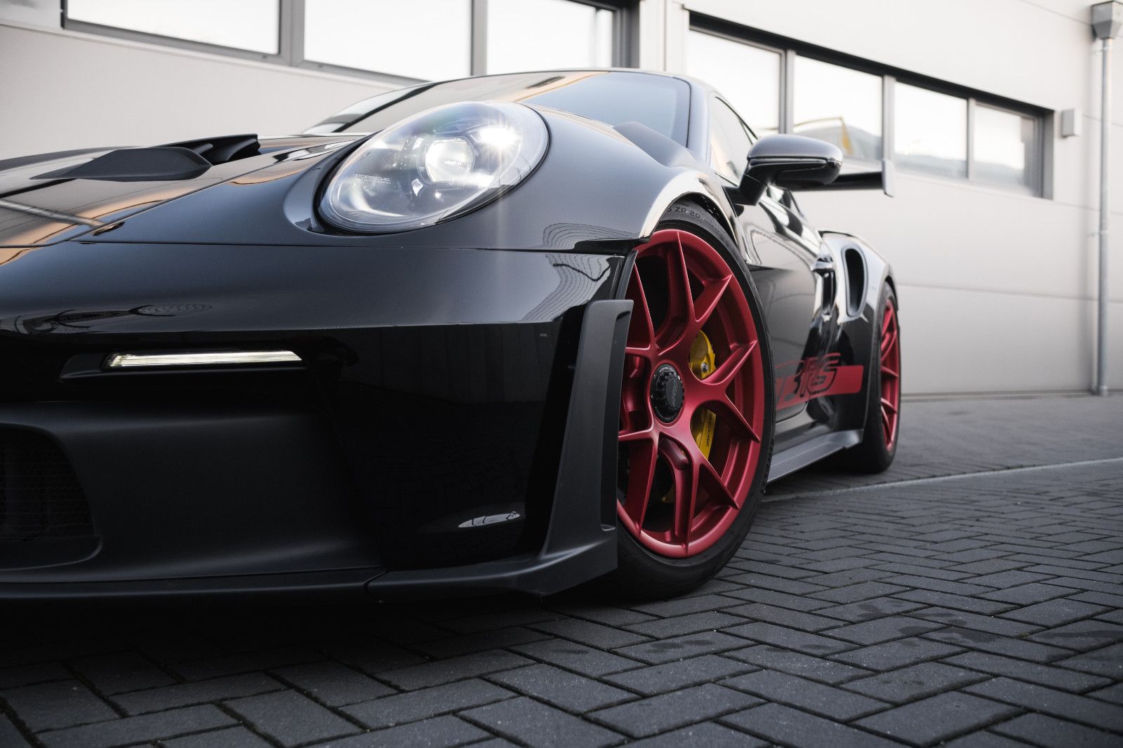 Fahrzeugabbildung Porsche 992/911 GT3 RS Weissach-PCCB-Lift-Clubsport-90L