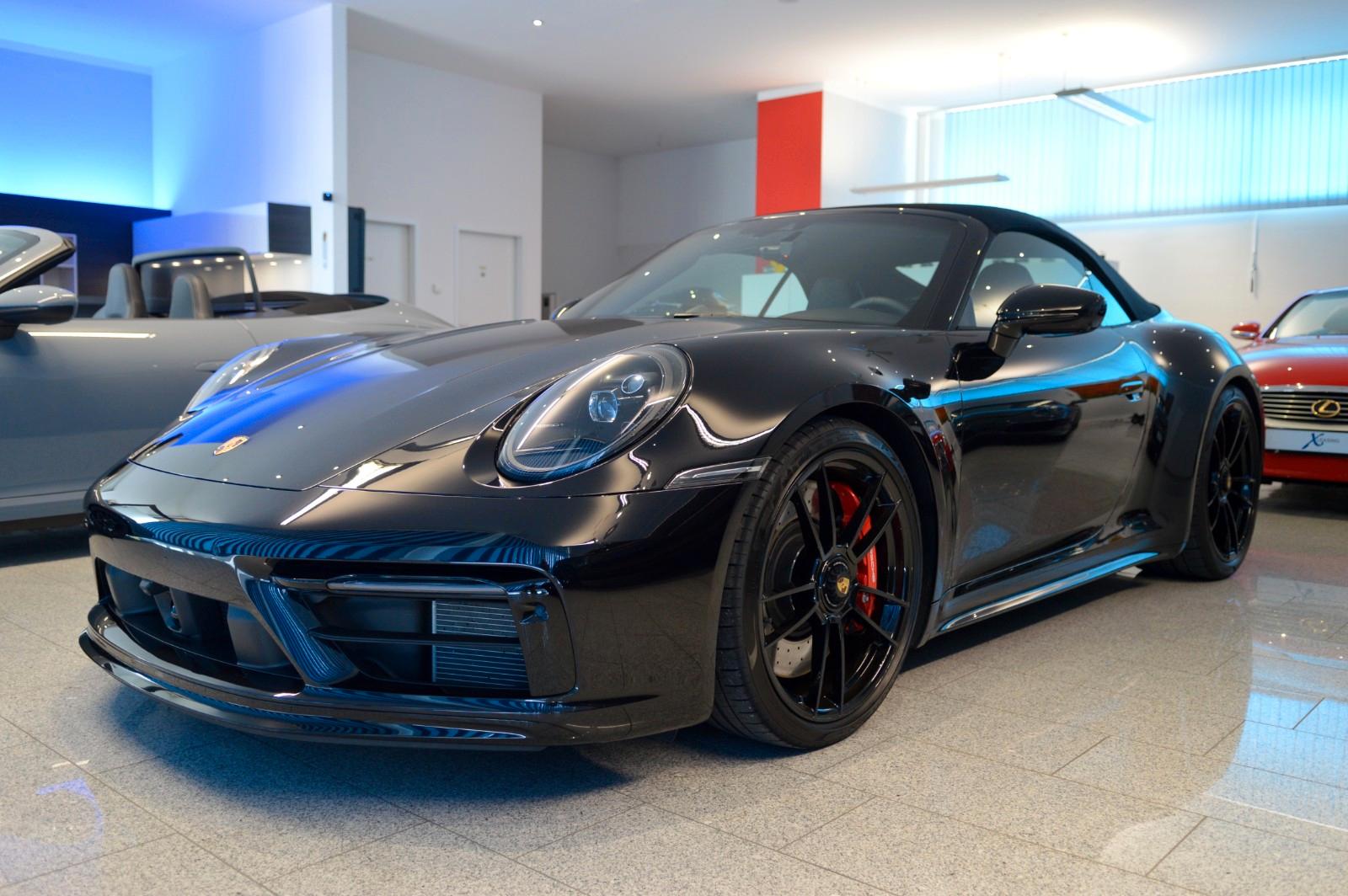 Porsche 992 Carrera 4 GTS Cabrio / 1. Hd / Approved