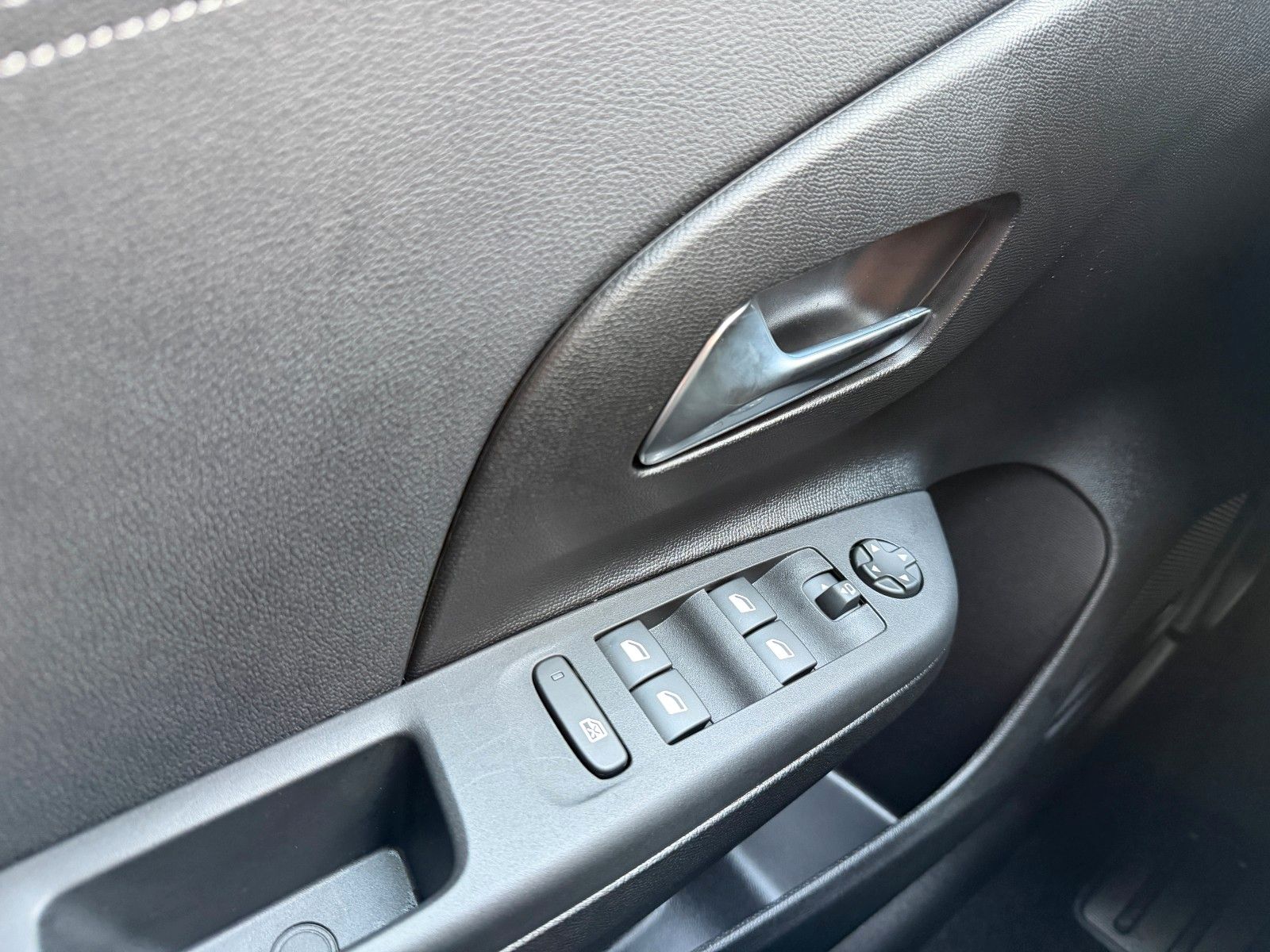 Fahrzeugabbildung Opel Corsa F GS 100PS Automatik/Navi/Kamera!