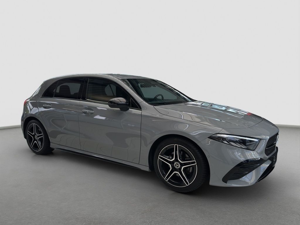 Fahrzeugabbildung Mercedes-Benz A 200 Kompaktlimousine AMG*Night*LED*SpH*PDC*RFK