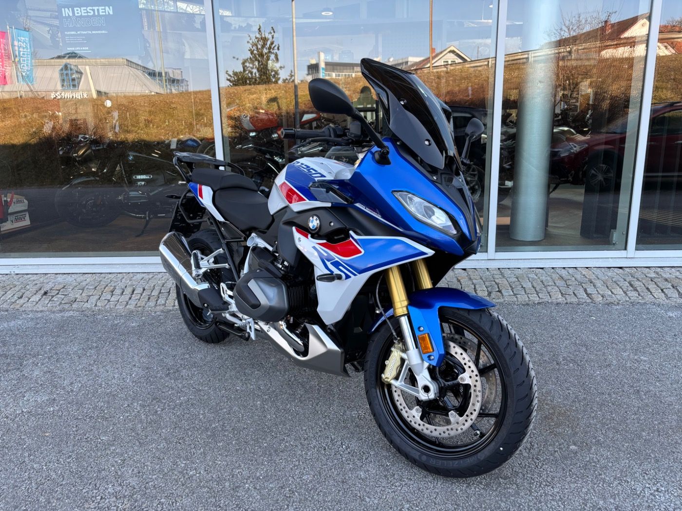 Fahrzeugabbildung BMW R 1250 RS Style Sport 3 Pakete