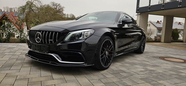 Mercedes-Benz C 63 AMG s Coupe , AMG Line, inkl. Garantie verl