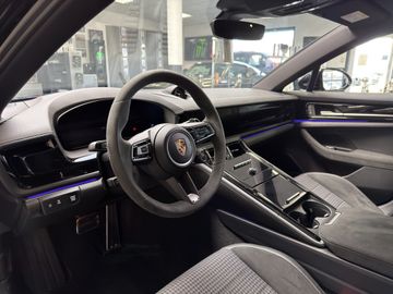 Porsche Panamera - 11