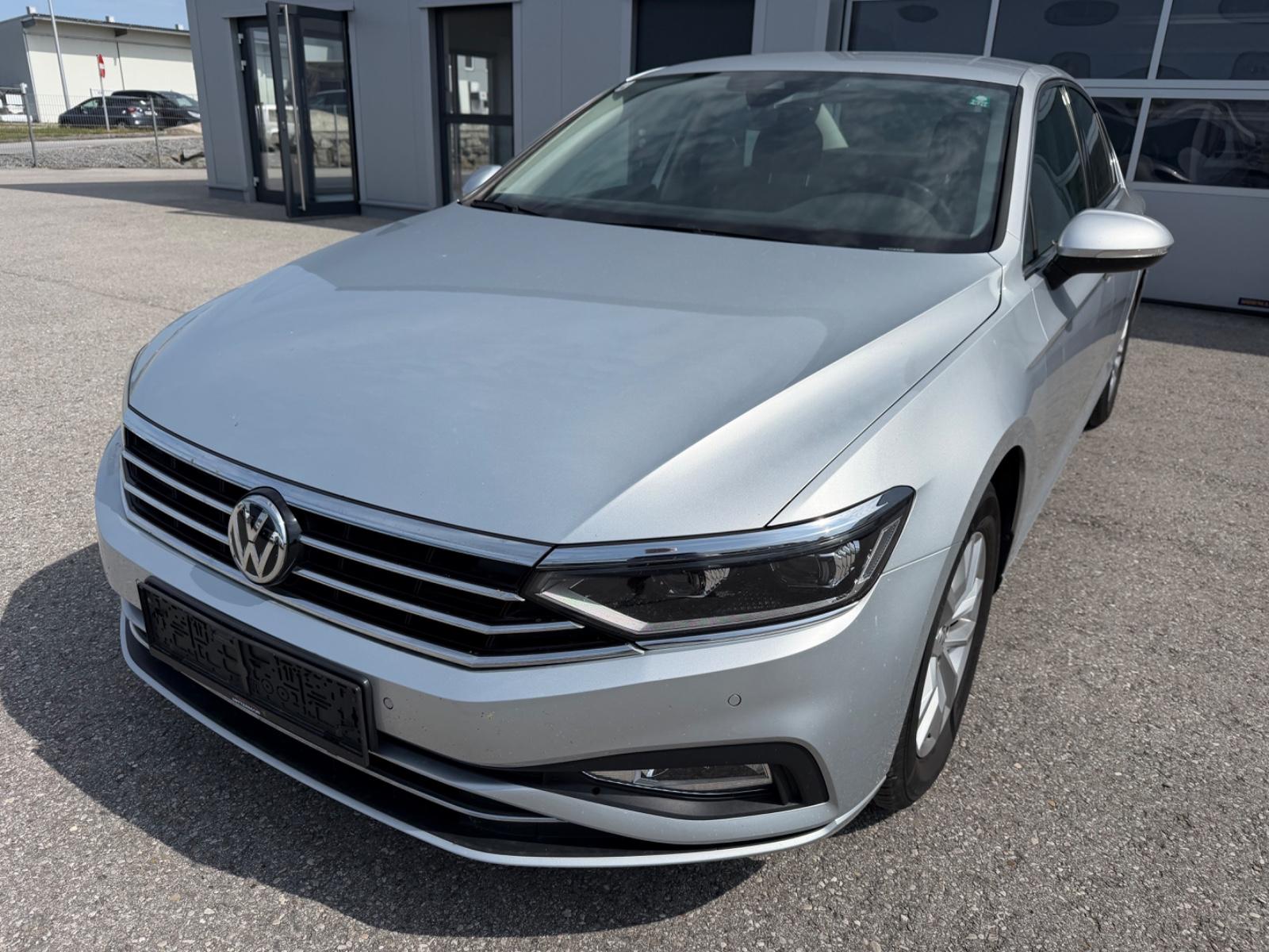 Volkswagen Passat Lim. Business 1,6 TDI DSG*VIRTUAL*LED*