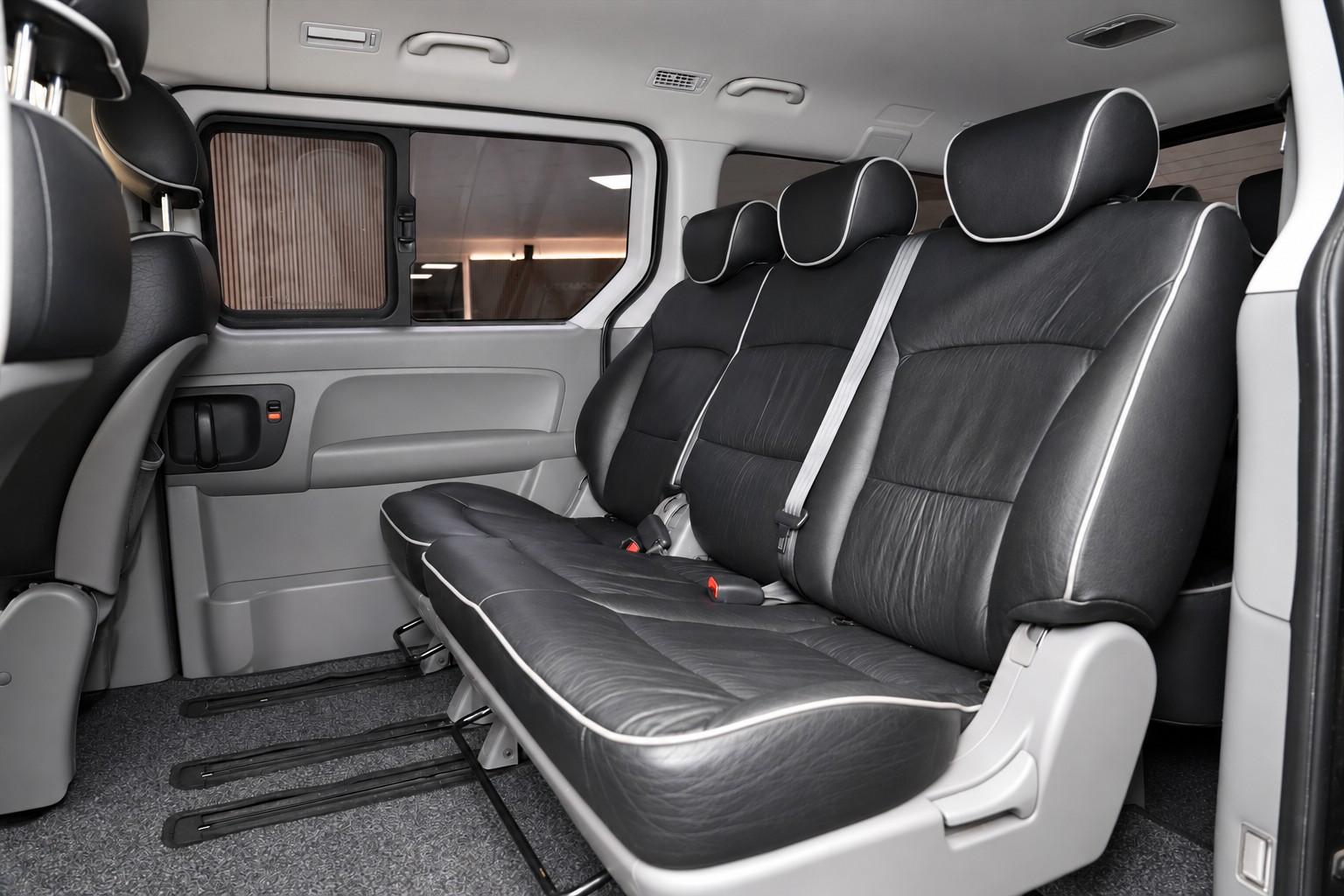 Hyundai H-1 2.5 CRDi Travel Premium +8-SITZER+LEDER+SHZ+