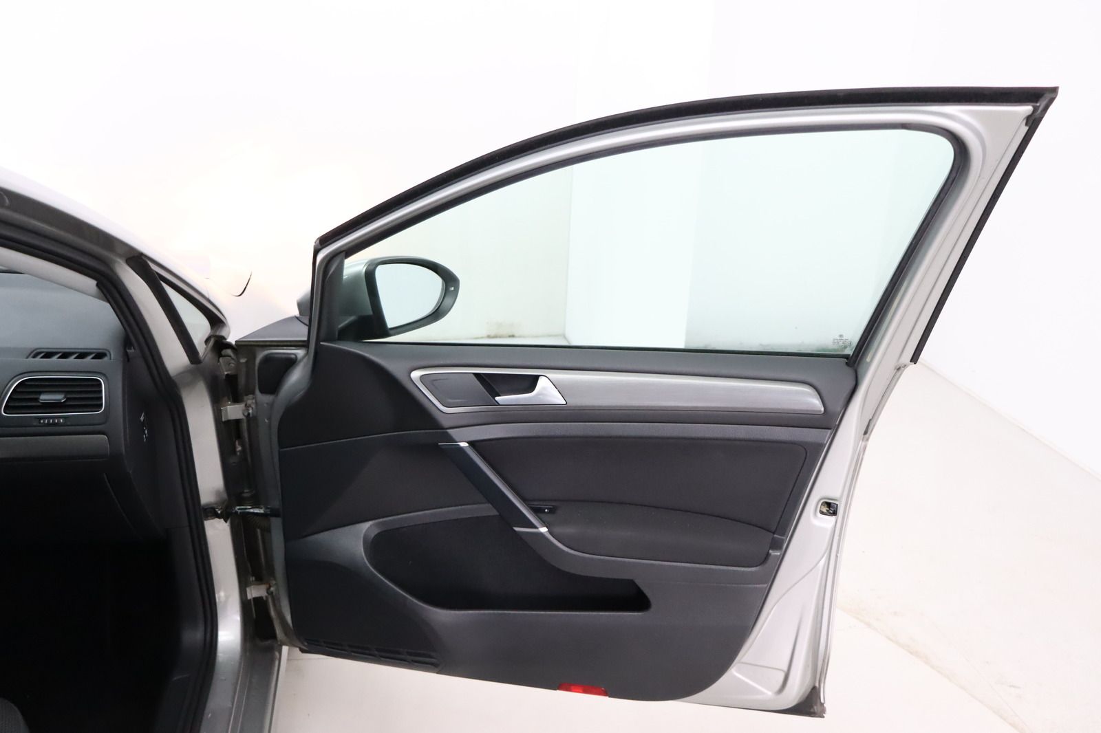 Fahrzeugabbildung Volkswagen Golf 1.4 TSI * PDC * Sitzhzg. * HU/AU neu