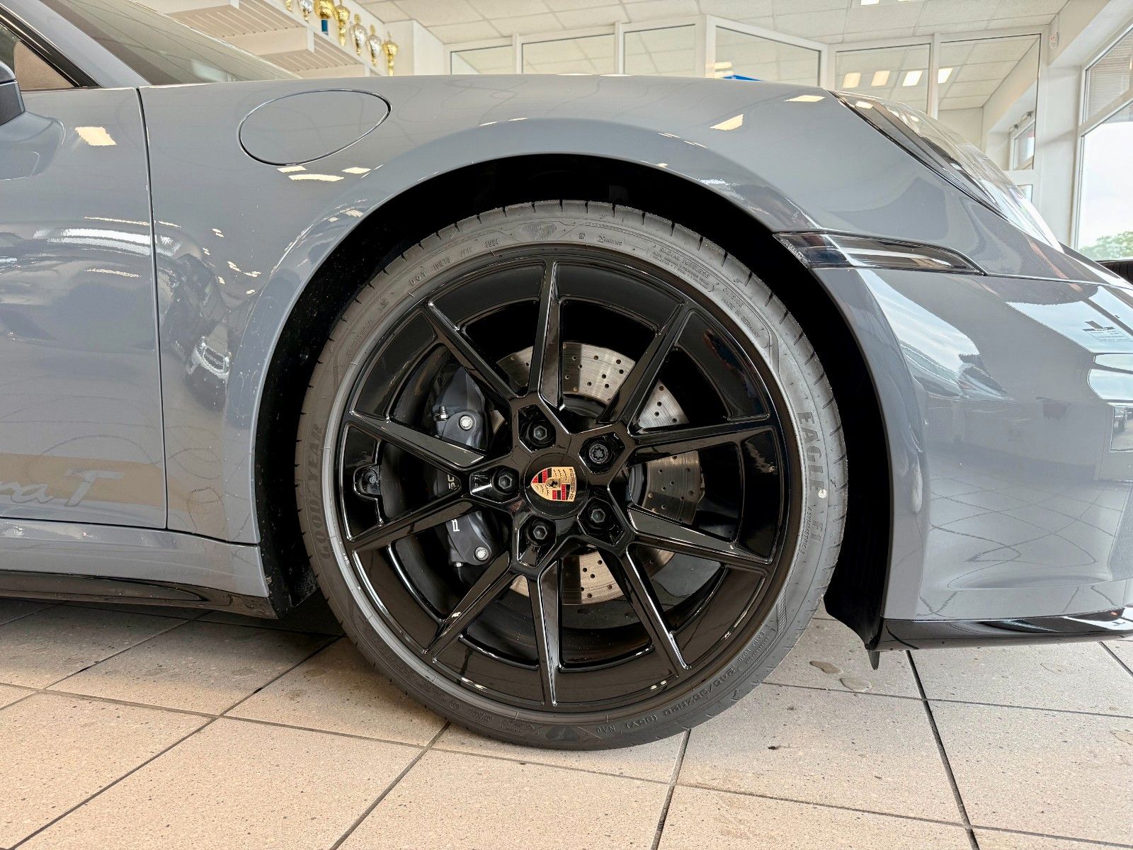 Fahrzeugabbildung Porsche 911 992 Carrera T SportDesign/Glasdach/Keyless