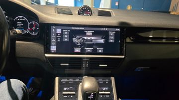 Porsche Cayenne - 12