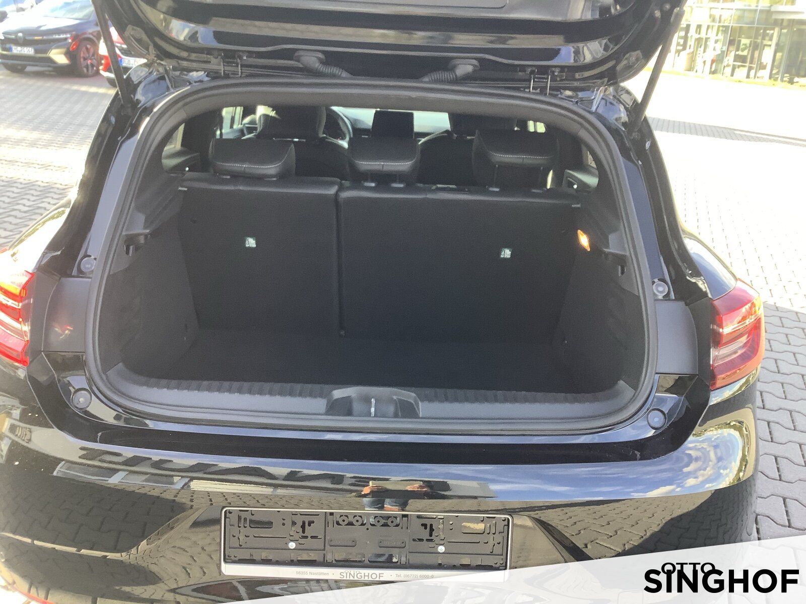 Fahrzeugabbildung Renault Clio V 1.6 E-TECH Hybrid 140 Intens (Euro 6d)