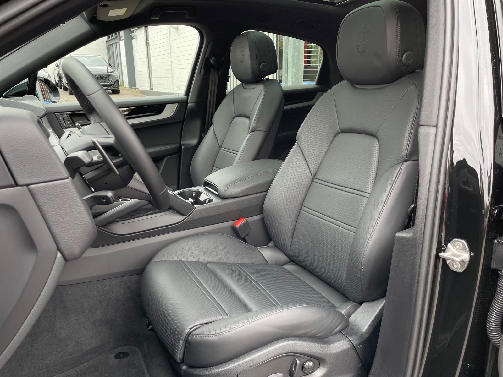 Fahrzeugabbildung Porsche Cayenne V6 Coupe |ACC|HUD|PASM|3.Displ.|Bose|22"