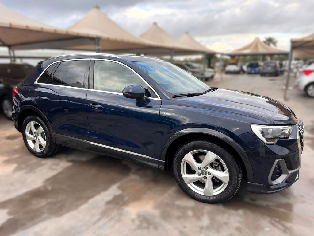 Image of Audi Q3