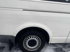 Fahrzeugabbildung Volkswagen T5 Kombi Kombi lang *8-SITZE / TÜV-12.2027 / 8-F