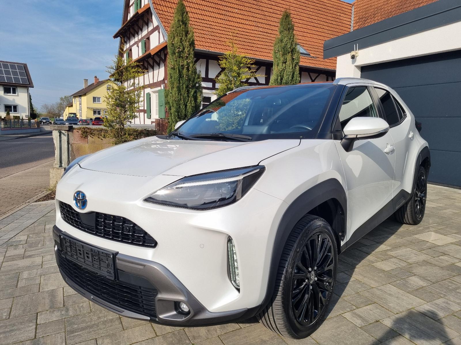 Toyota Yaris Cross Hybrid FWD Adventure