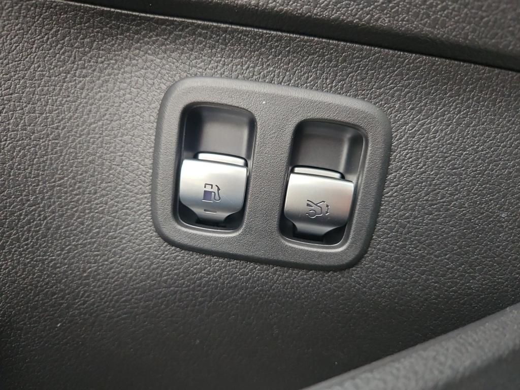 Fahrzeugabbildung Mercedes-Benz C 300 e T-Modell mit EQ Hybrid Technologie PDC