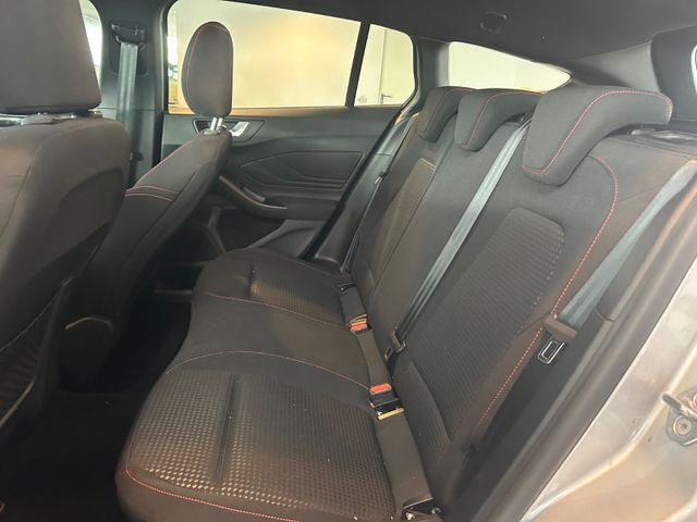 Fahrzeugabbildung Ford Focus Turnier ST-Line*Automatik*SYNC4*Scheckh.